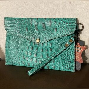 🩵🩵Genuine Cowhide Leather Croc Embossed Wristlet Clutch Western Boho🩵🩵